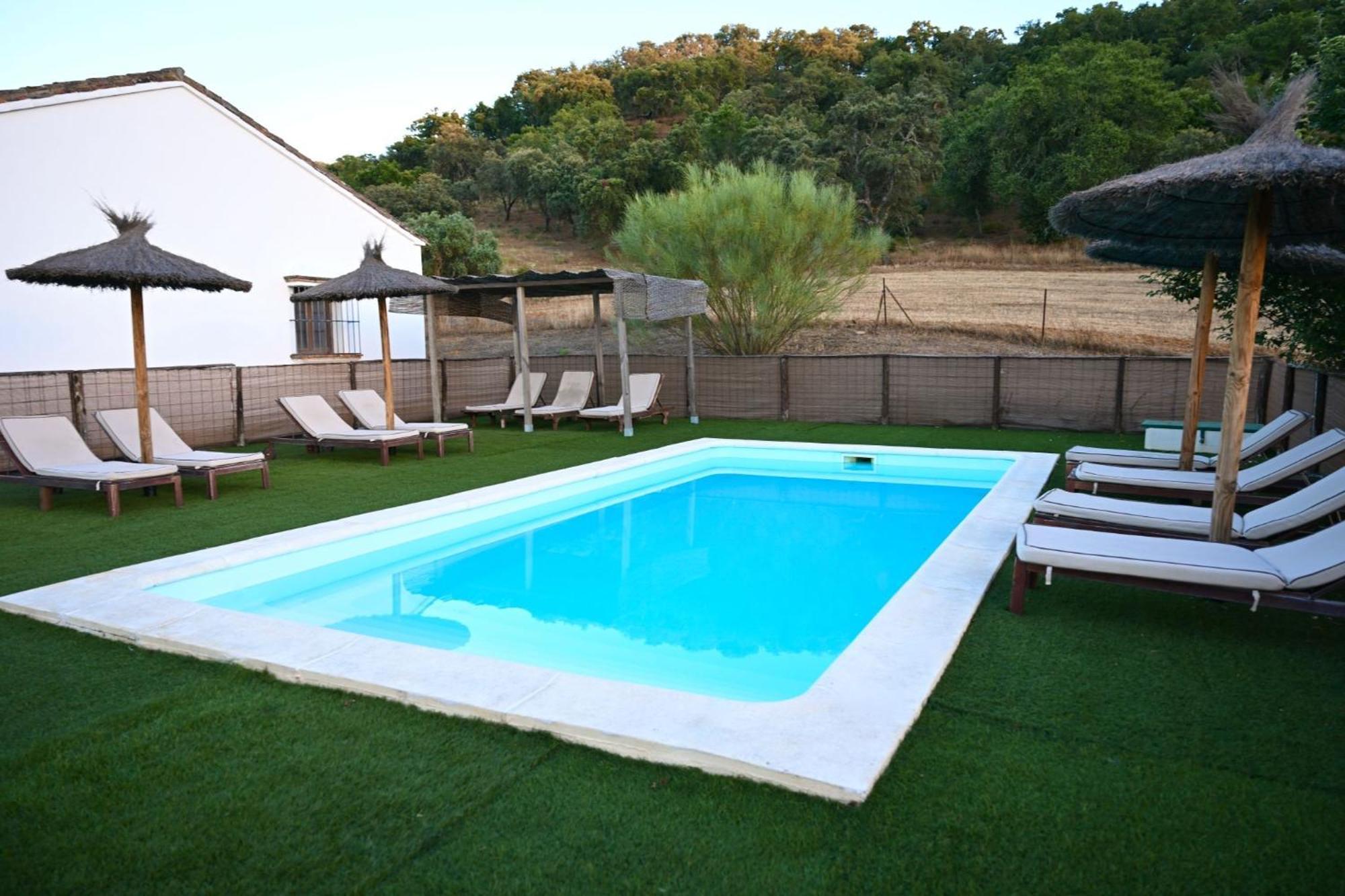 Villa Escutia Cazalla de la Sierra Luaran gambar